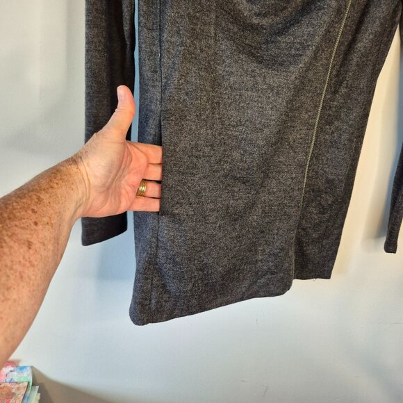 Club Monaco 100% Wool Grey Assymetric Zippered Wrap Sweater - Picture 4 of 14